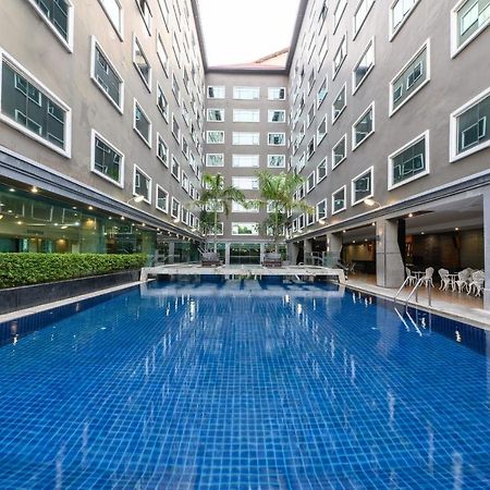 Ease Jomtien Hotel Exterior photo