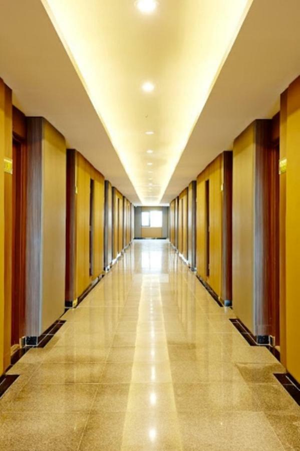 Ease Jomtien Hotel Exterior photo