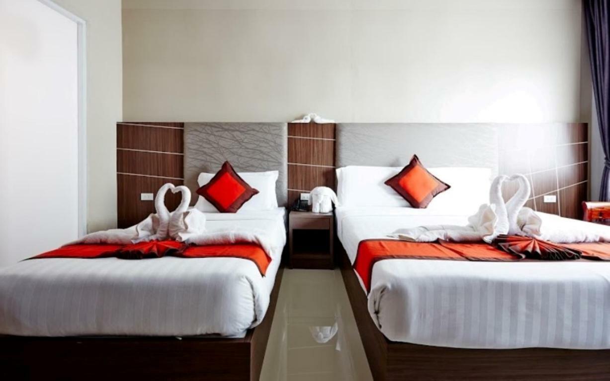 Ease Jomtien Hotel Exterior photo