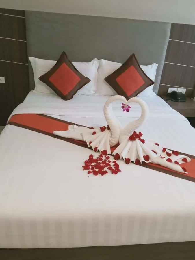 Ease Jomtien Hotel Exterior photo